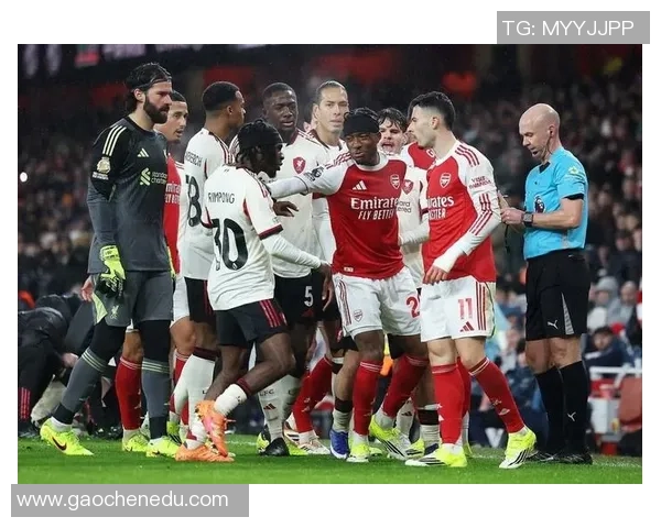 意甲大战：利物浦大胜巴黎圣日耳曼红牌事件引发全场热议与数据分析