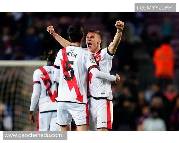 欧联杯历史冷门皇马逆转AC米兰神扑瞬间点燃全场激情