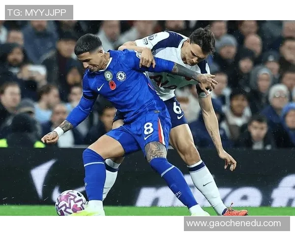 切尔西友谊赛小胜曼联红牌争议引发全场热议与激情