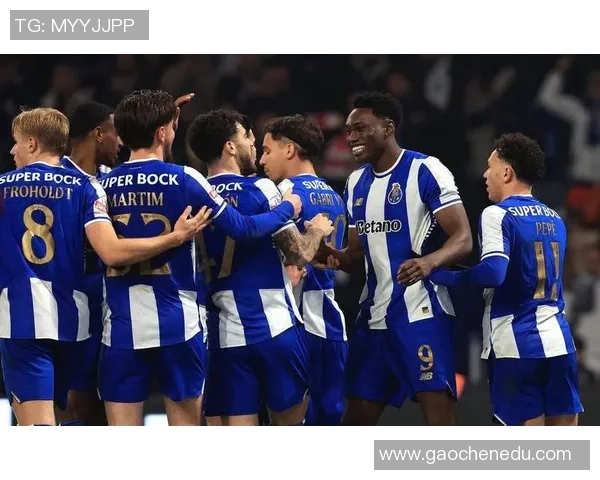 欧联杯精彩对决切尔西险胜波尔图神扑成关键战术解析与精彩瞬间回顾