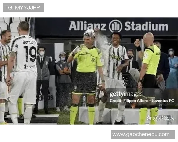 欧联杯波尔图与国米战平点球大战引发争议判罚全场沸腾