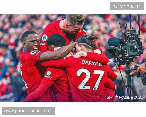 利物浦狂胜曼联6-2神奇扑救与十大精彩进球震撼全场 利物浦狂胜曼联6-2神奇扑救与十大精彩进球震撼全场