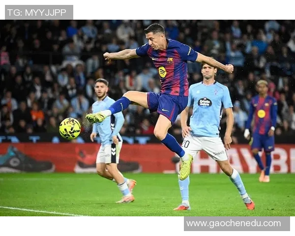 德甲精彩对决曼城与利物浦战成平局帽子戏法引发全场热潮解析