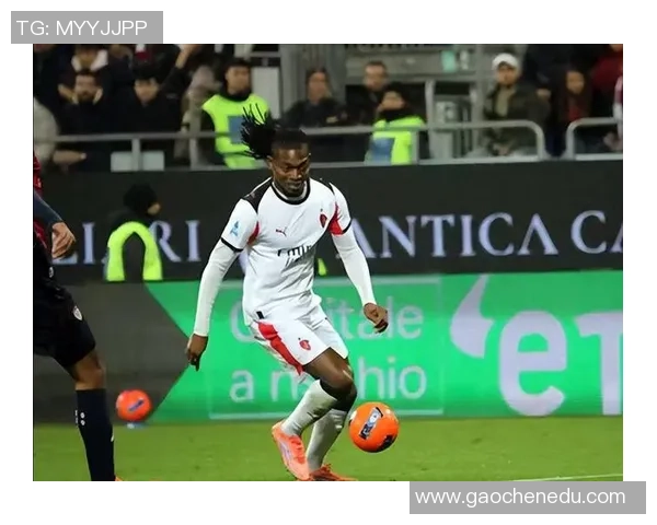 意甲激战:里昂逆转AC米兰红牌事件引发全场热议与十大精彩进球回顾 意甲激战:里昂逆转AC米兰红牌事件引发全场热议与十大精彩进球回顾