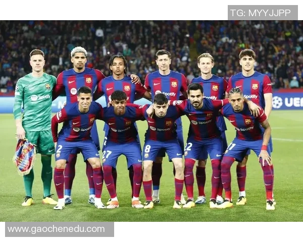 欧联杯精彩对决曼联与AC米兰1比1平局乌龙球成比赛转折点分析