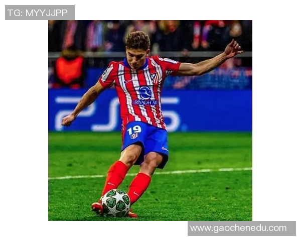 欧联杯波尔图与皇马激战成平局争议判罚引发全场热议 欧联杯波尔图与皇马激战成平局争议判罚引发全场热议