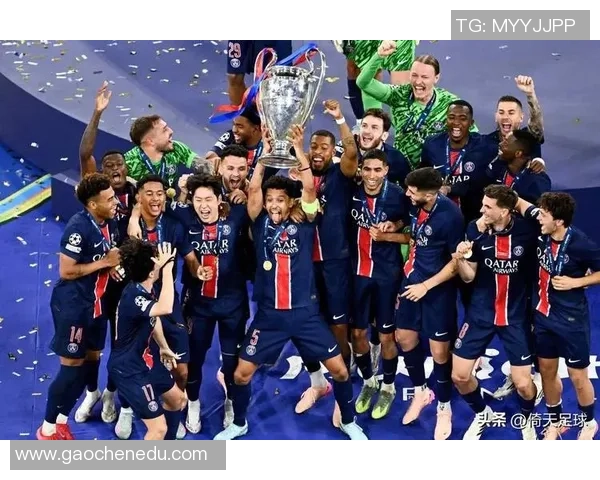 欧冠激战巴黎圣日耳曼与利物浦0比0平局数据分析与绝杀瞬间回顾