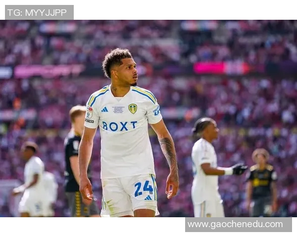 国王杯惊现平局曼联与那不勒斯激战引发全场热议与反思