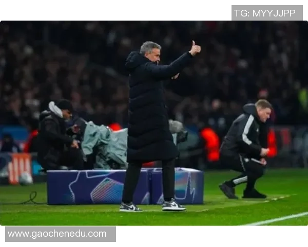 英超激战本菲卡与巴黎圣日耳曼握手言和红牌事件引发全场热议