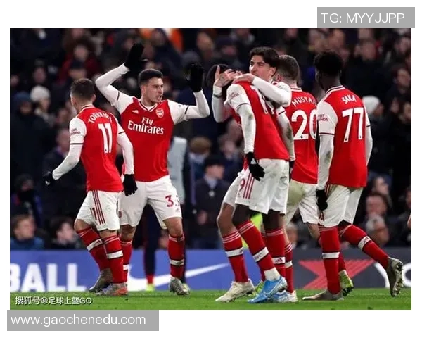 阿森纳友谊赛大胜本菲卡6-2争议判罚引发全场热议 阿森纳友谊赛大胜本菲卡6-2争议判罚引发全场热议